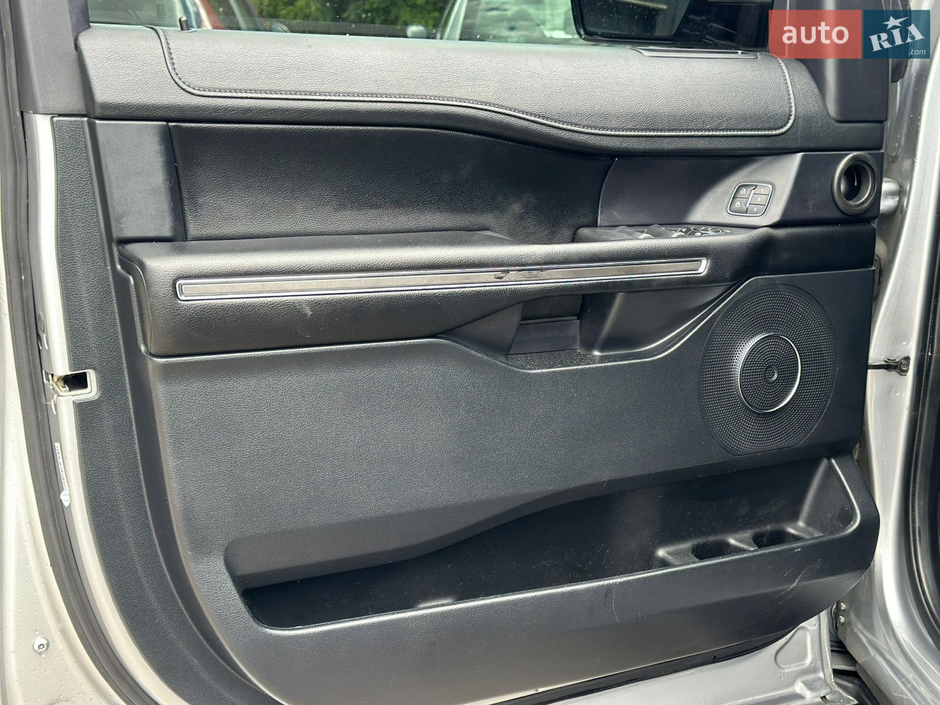 Ford Expedition 2020 VIN 1FMJK1JT4LEA36645 фото оголошення 33 з 43