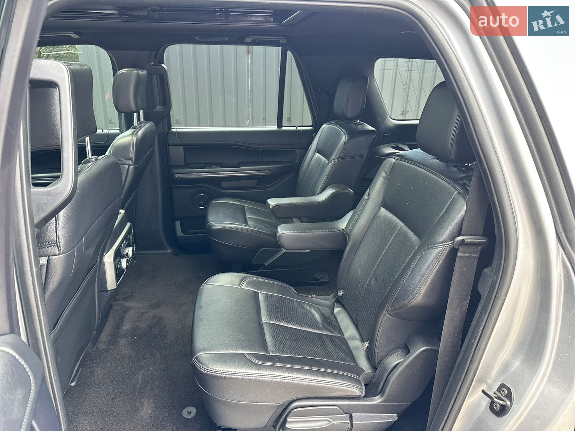 Ford Expedition 2020 VIN 1FMJK1JT4LEA36645 фото оголошення 35 з 43