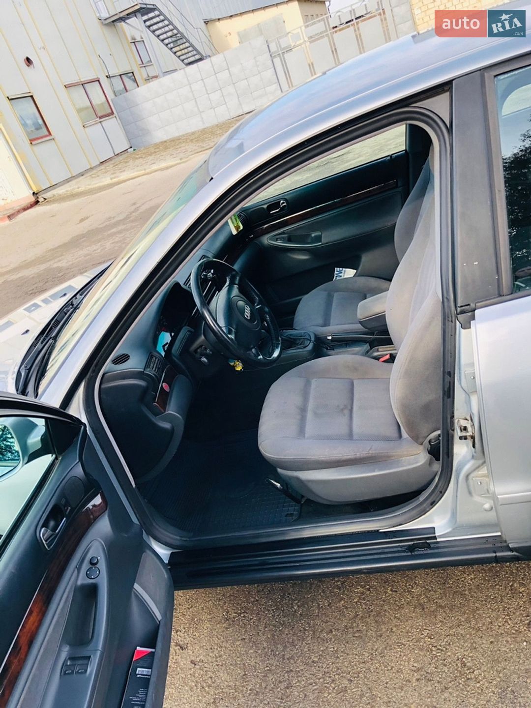 Audi A4 1998 VIN WAUZZZ8DZXA077572 фото оголошення 28 з 31