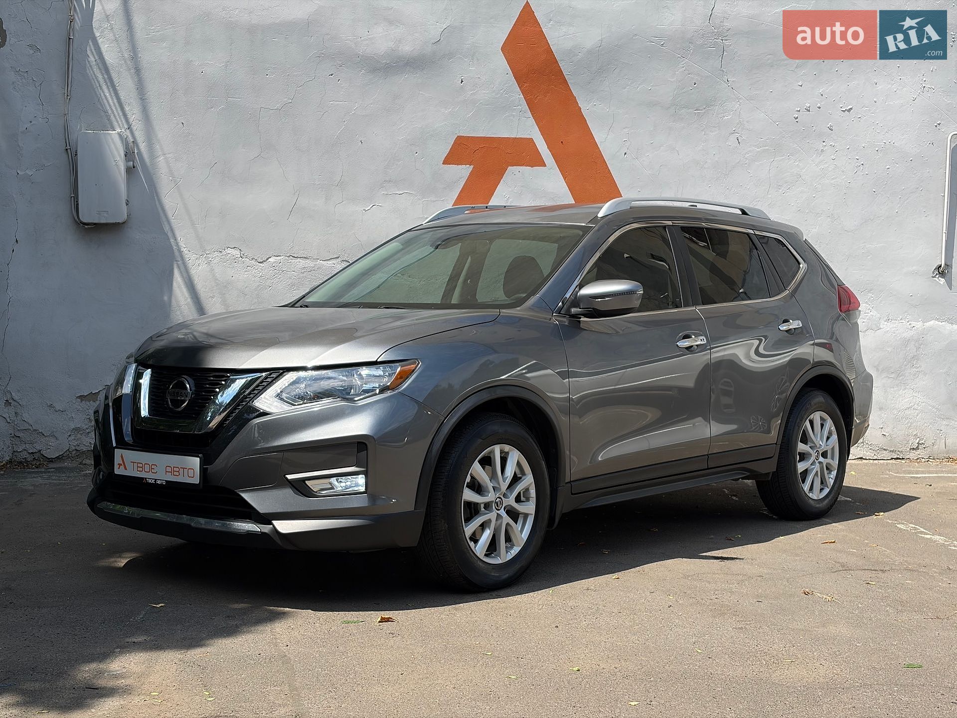 Nissan Rogue 2019 VIN KNMAT2MTXKP556001 фото оголошення 3 з 30