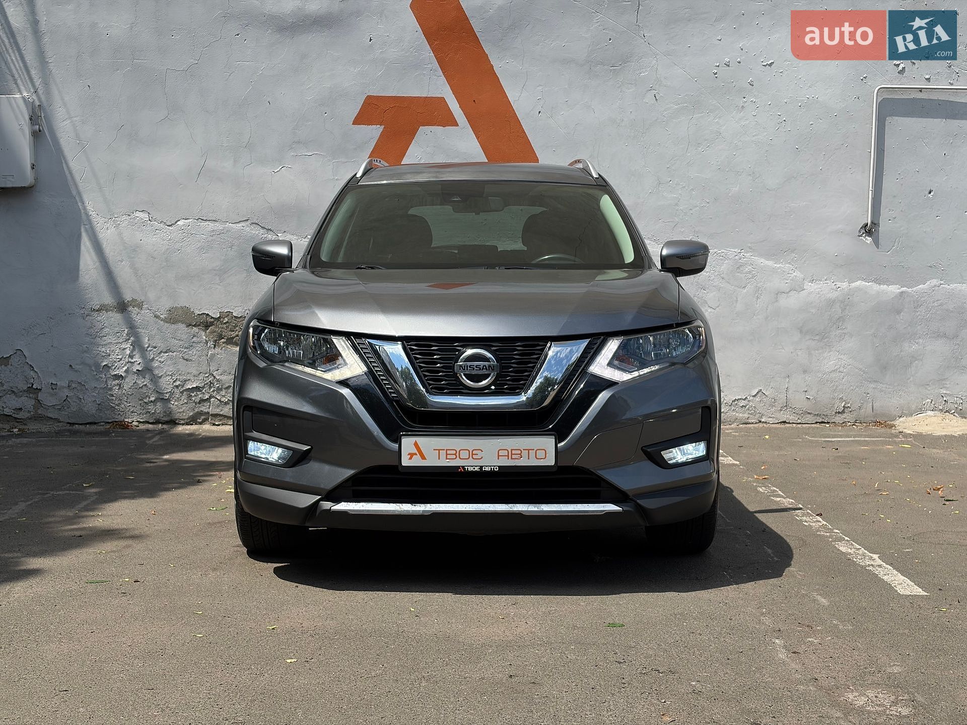 Nissan Rogue 2019 VIN KNMAT2MTXKP556001 фото оголошення 2 з 30