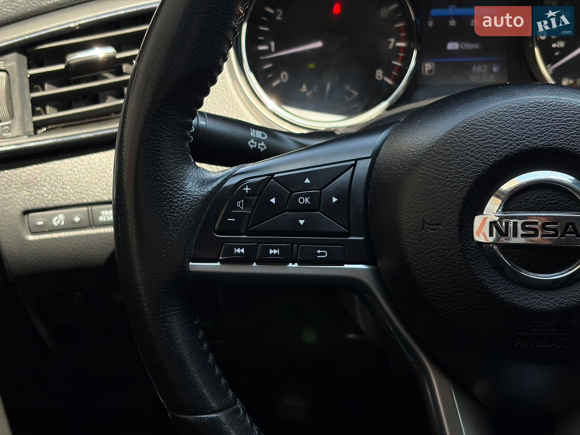 Nissan Rogue 2019 VIN KNMAT2MTXKP556001 фото оголошення 23 з 30