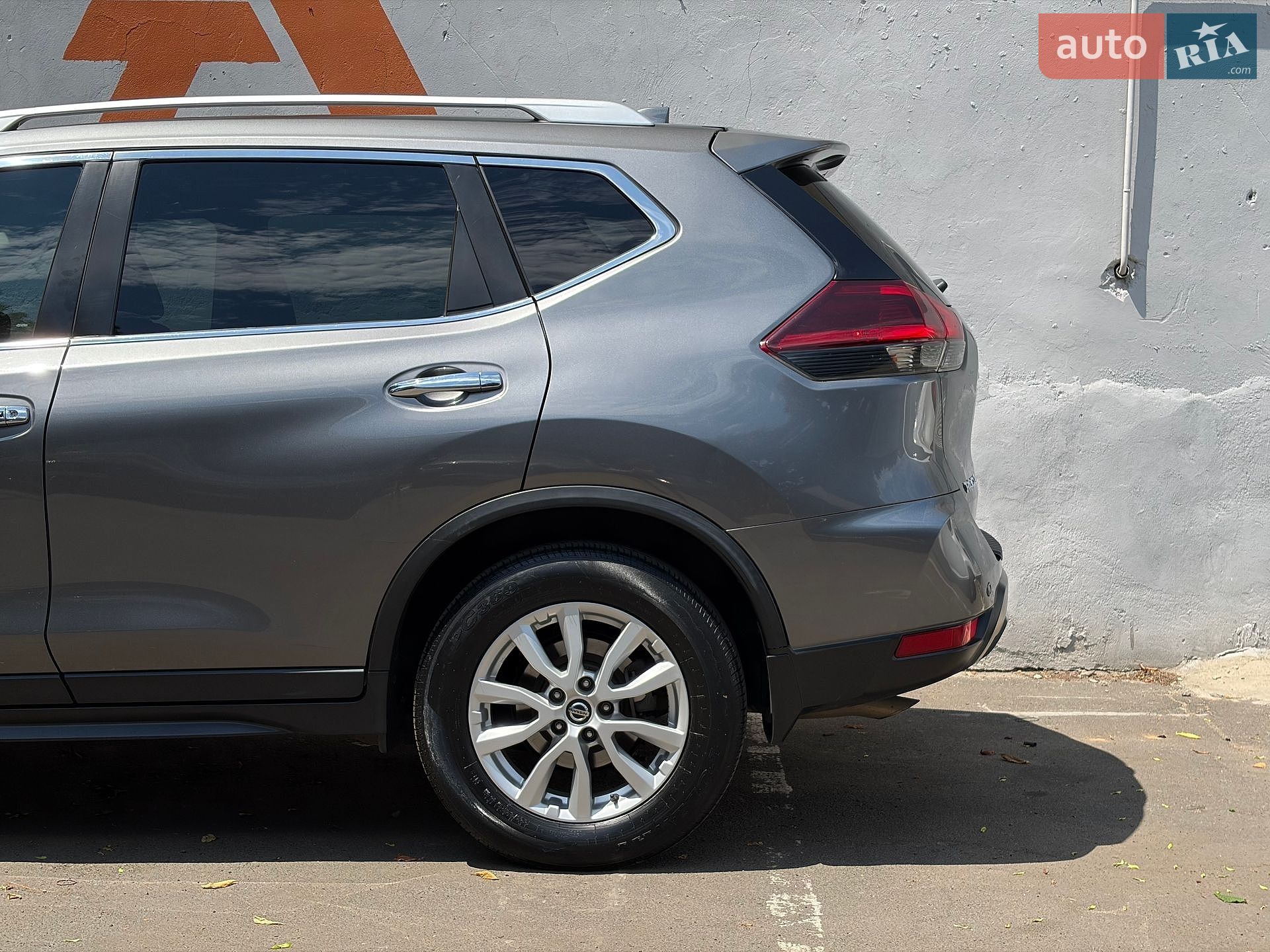 Nissan Rogue 2019 VIN KNMAT2MTXKP556001 фото оголошення 13 з 30