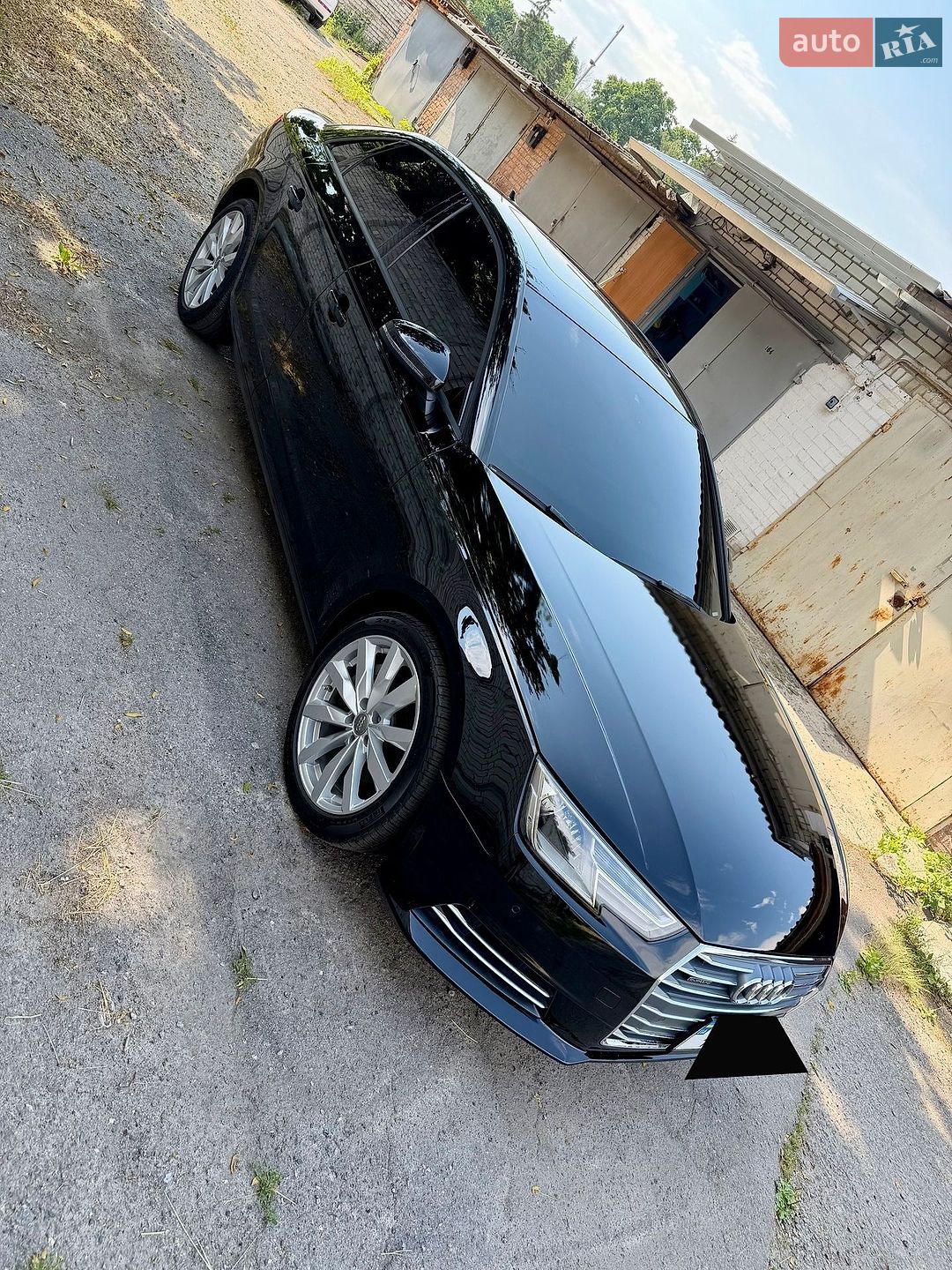Audi A4 2015 VIN WAUANAF4XHN000475 фото оголошення 9 з 23