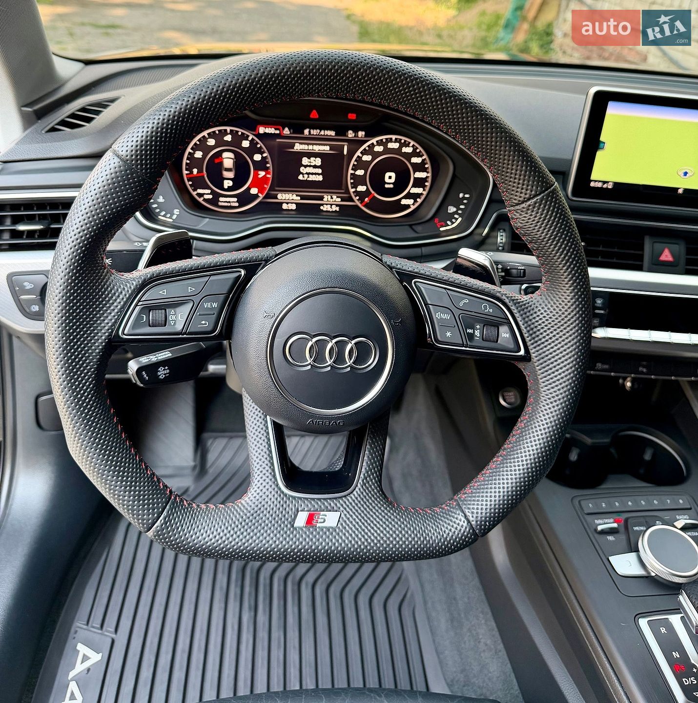 Audi A4 2015 VIN WAUANAF4XHN000475 фото оголошення 15 з 23
