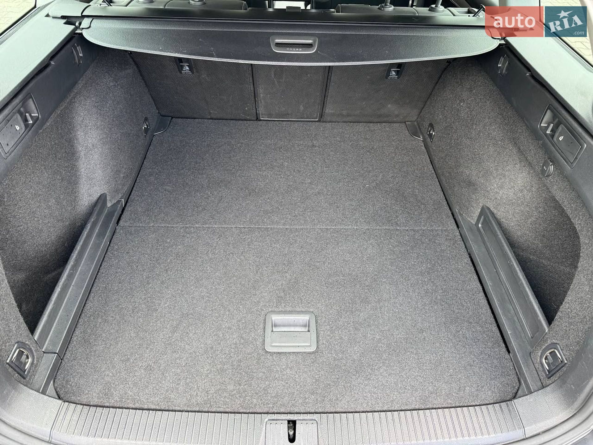 Volkswagen Passat 2021 VIN WVWZZZ3CZME109062 фото оголошення 27 з 32
