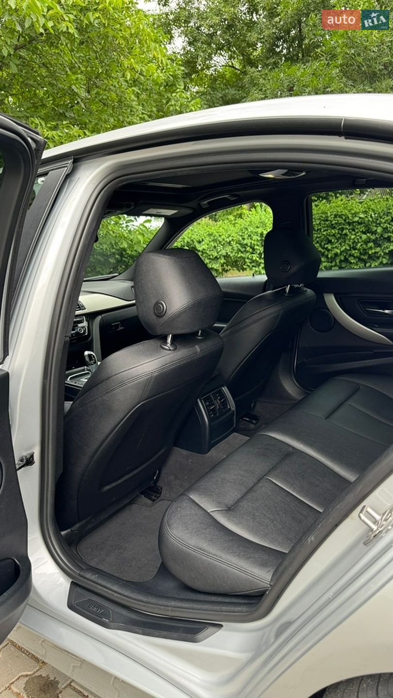 BMW 3 Series 2015 VIN WBA8A3C53GK551513 фото оголошення 28 з 60