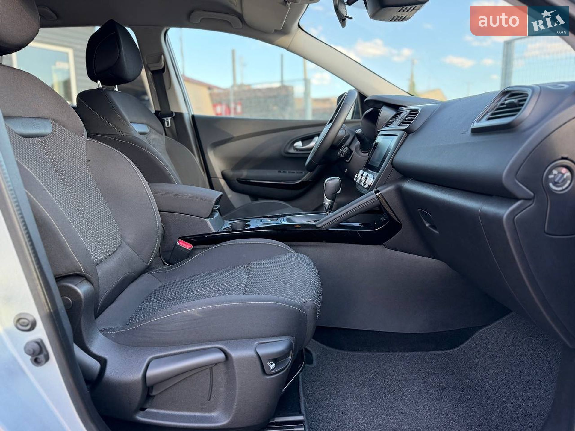 Renault Kadjar 2020 VIN VF1RFE00066186016 фото оголошення 37 з 41