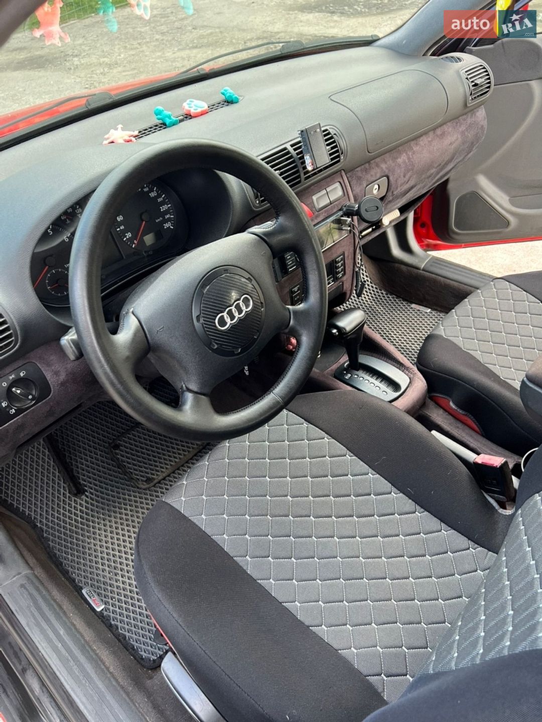 Audi A3 1997 VIN WAUZZZ8LZVA082913 фото оголошення 9 з 11