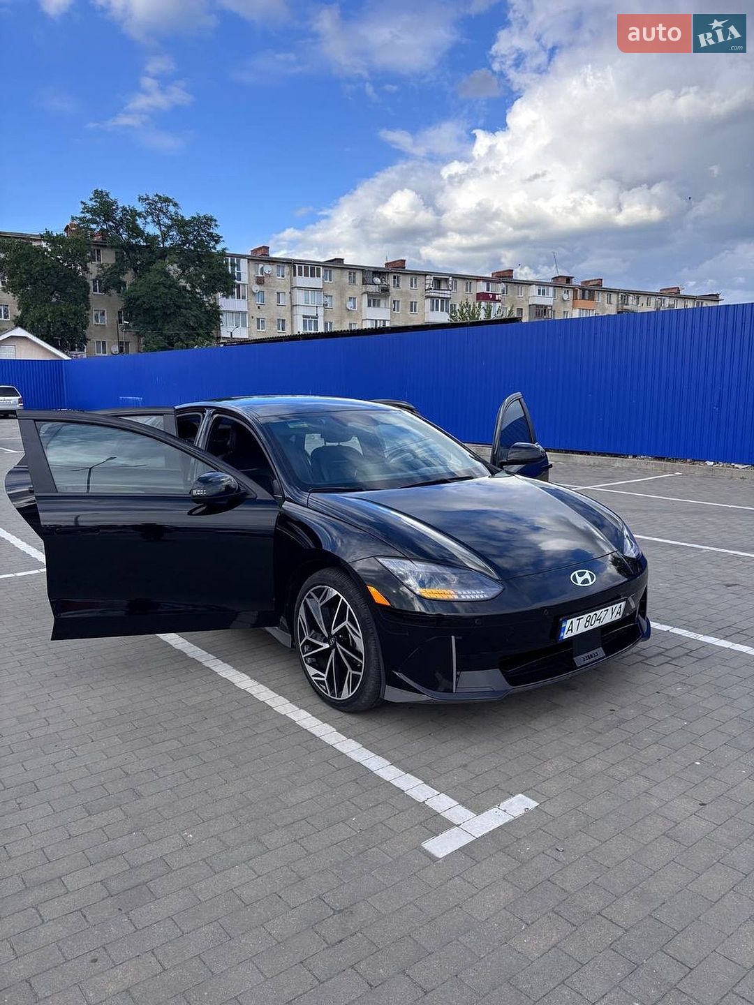 Hyundai Ioniq 6 2023 VIN KMHM34AC1PA019570 фото оголошення 15 з 57