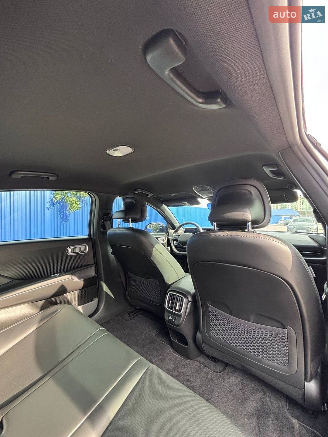 Hyundai Ioniq 6 2023 VIN KMHM34AC1PA019570 фото оголошення 55 з 57