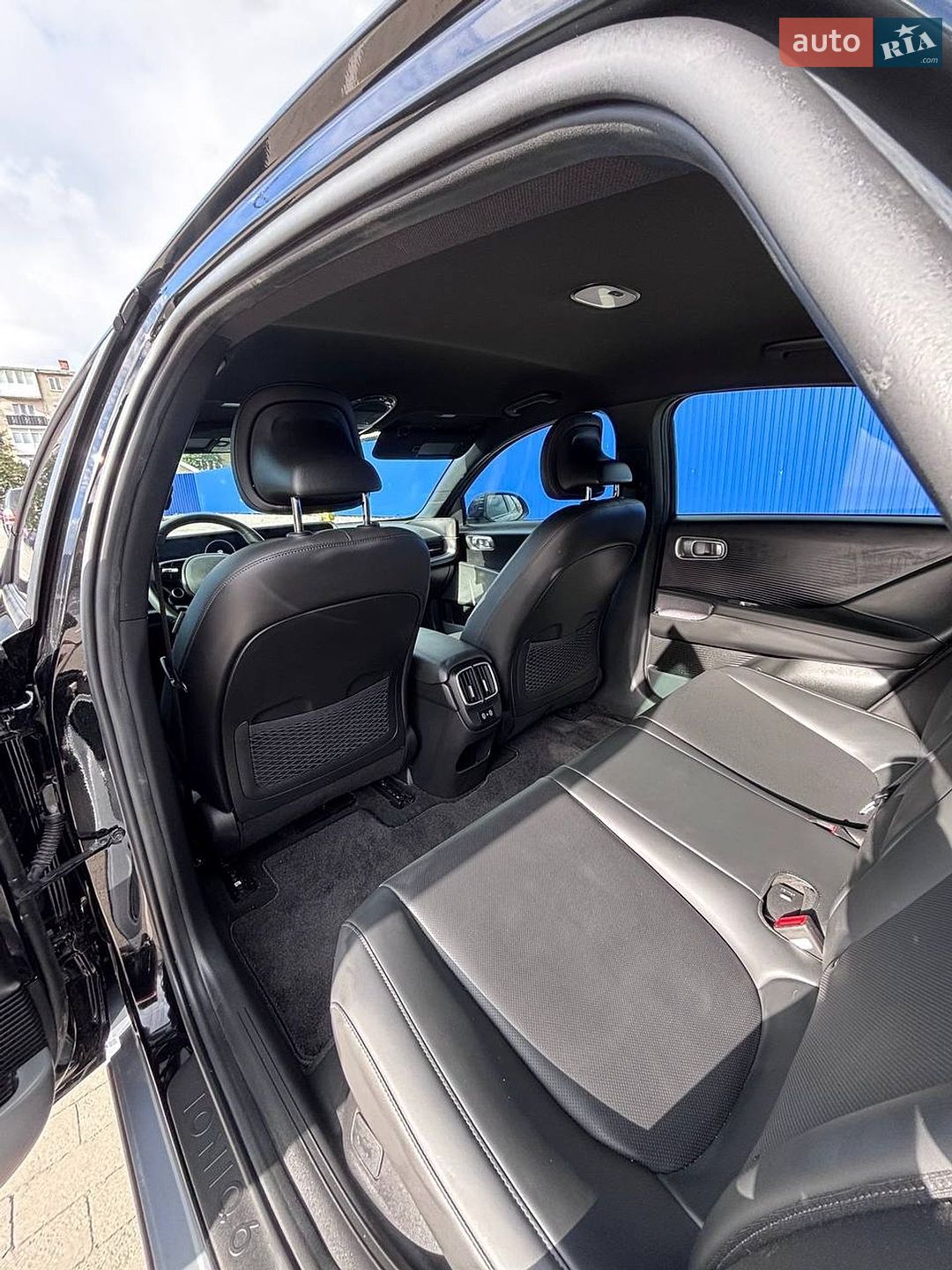 Hyundai Ioniq 6 2023 VIN KMHM34AC1PA019570 фото оголошення 56 з 57