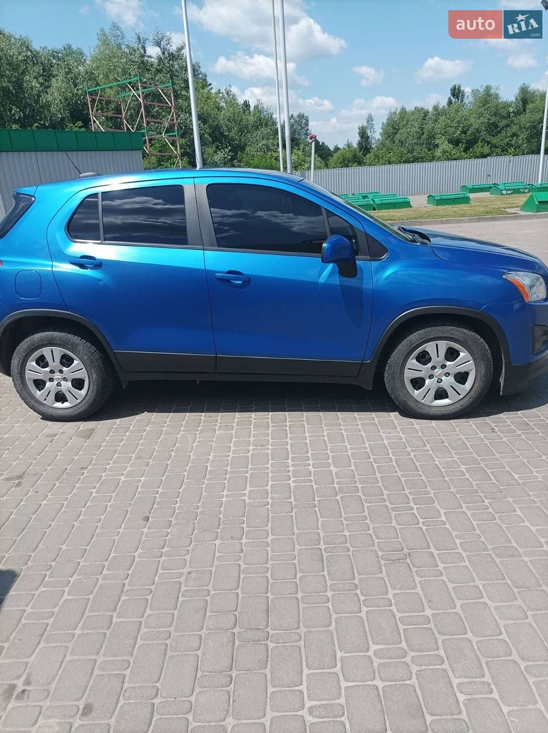 Chevrolet Trax 2016 VIN KL7CJKSB2GB757529 фото оголошення 4 з 32