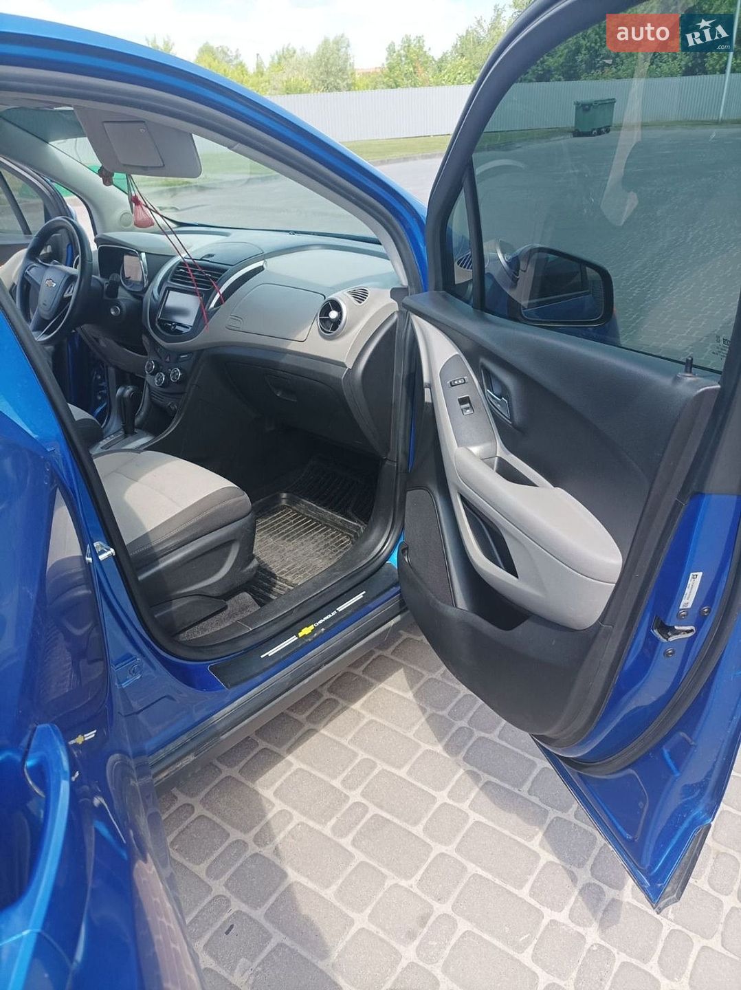 Chevrolet Trax 2016 VIN KL7CJKSB2GB757529 фото оголошення 17 з 32