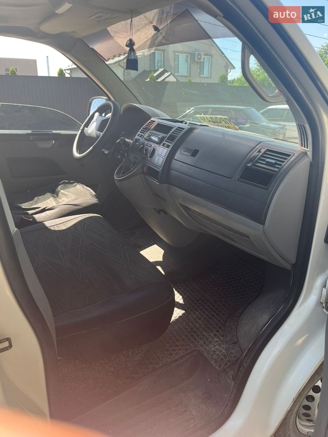 Volkswagen Transporter 2004 VIN WV1ZZZ7HZ4H109487 фото оголошення 3 з 26