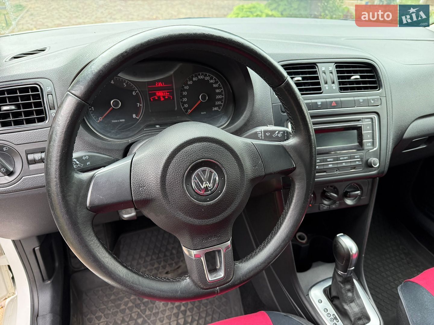 Volkswagen Polo 2013 VIN XW8ZZZ61ZDG061019 фото оголошення 18 з 31
