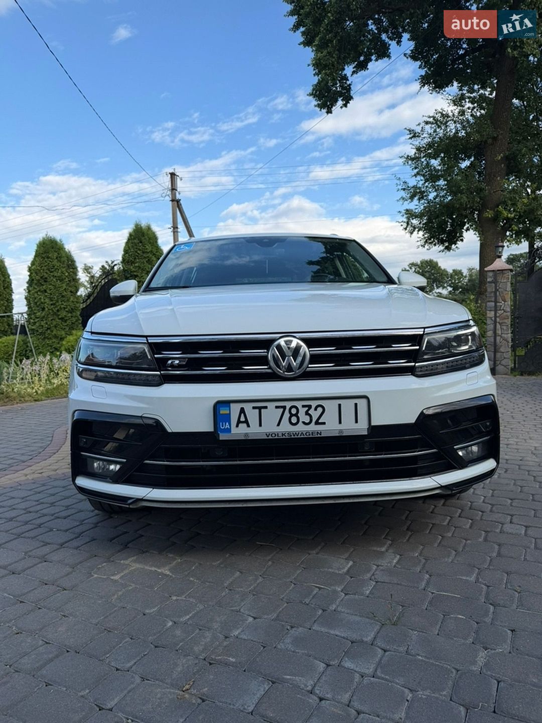 Volkswagen Tiguan 2019 VIN WVGZZZ5NZKW888620 фото оголошення 14 з 48