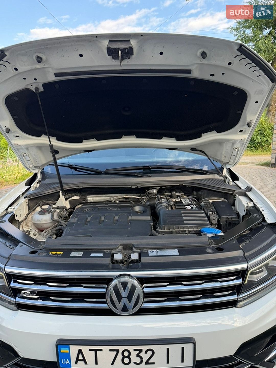 Volkswagen Tiguan 2019 VIN WVGZZZ5NZKW888620 фото оголошення 47 з 48