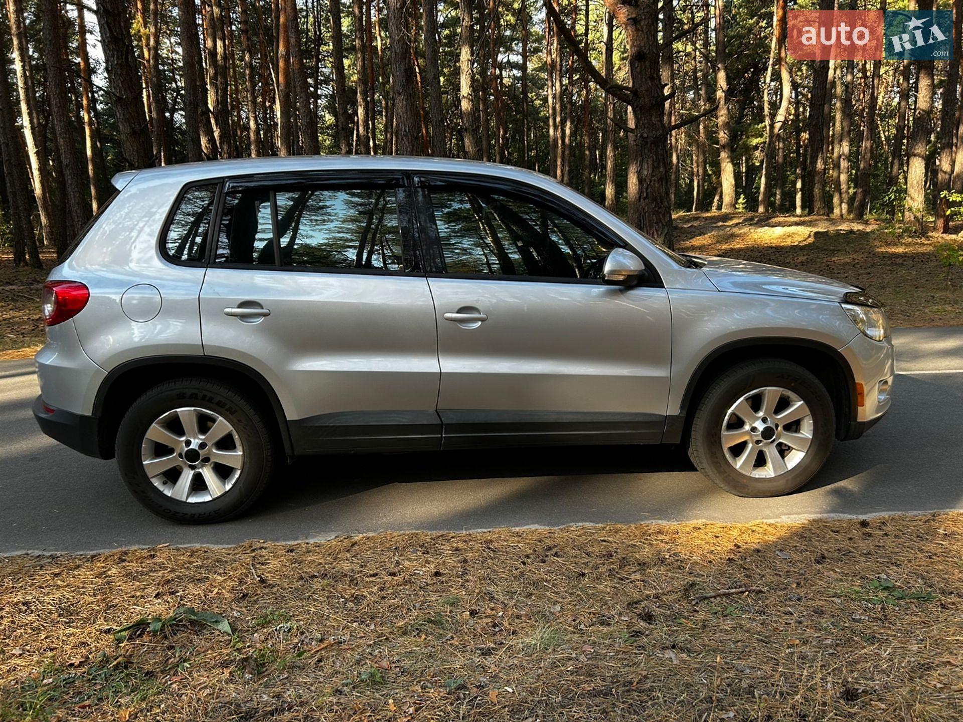 Volkswagen Tiguan 2009 VIN WVGAV75N49W530254 фото оголошення 4 з 21