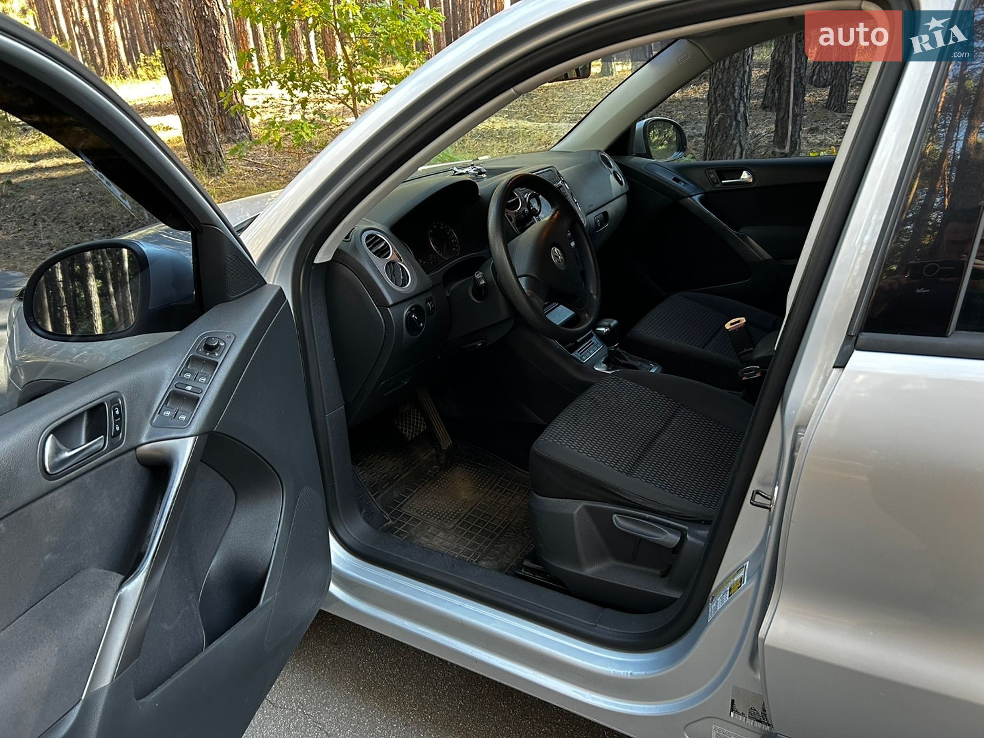 Volkswagen Tiguan 2009 VIN WVGAV75N49W530254 фото оголошення 8 з 21