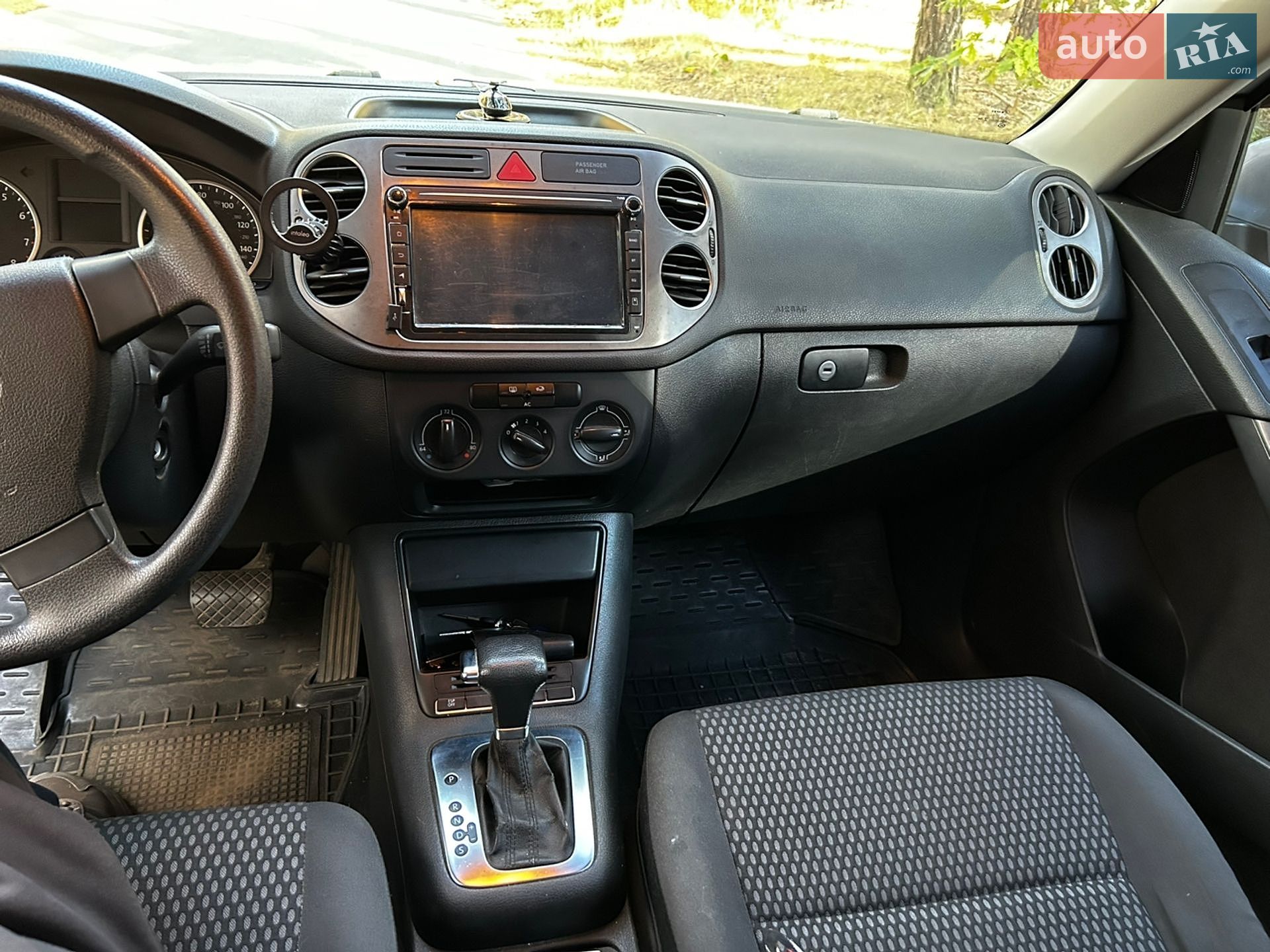 Volkswagen Tiguan 2009 VIN WVGAV75N49W530254 фото оголошення 9 з 21