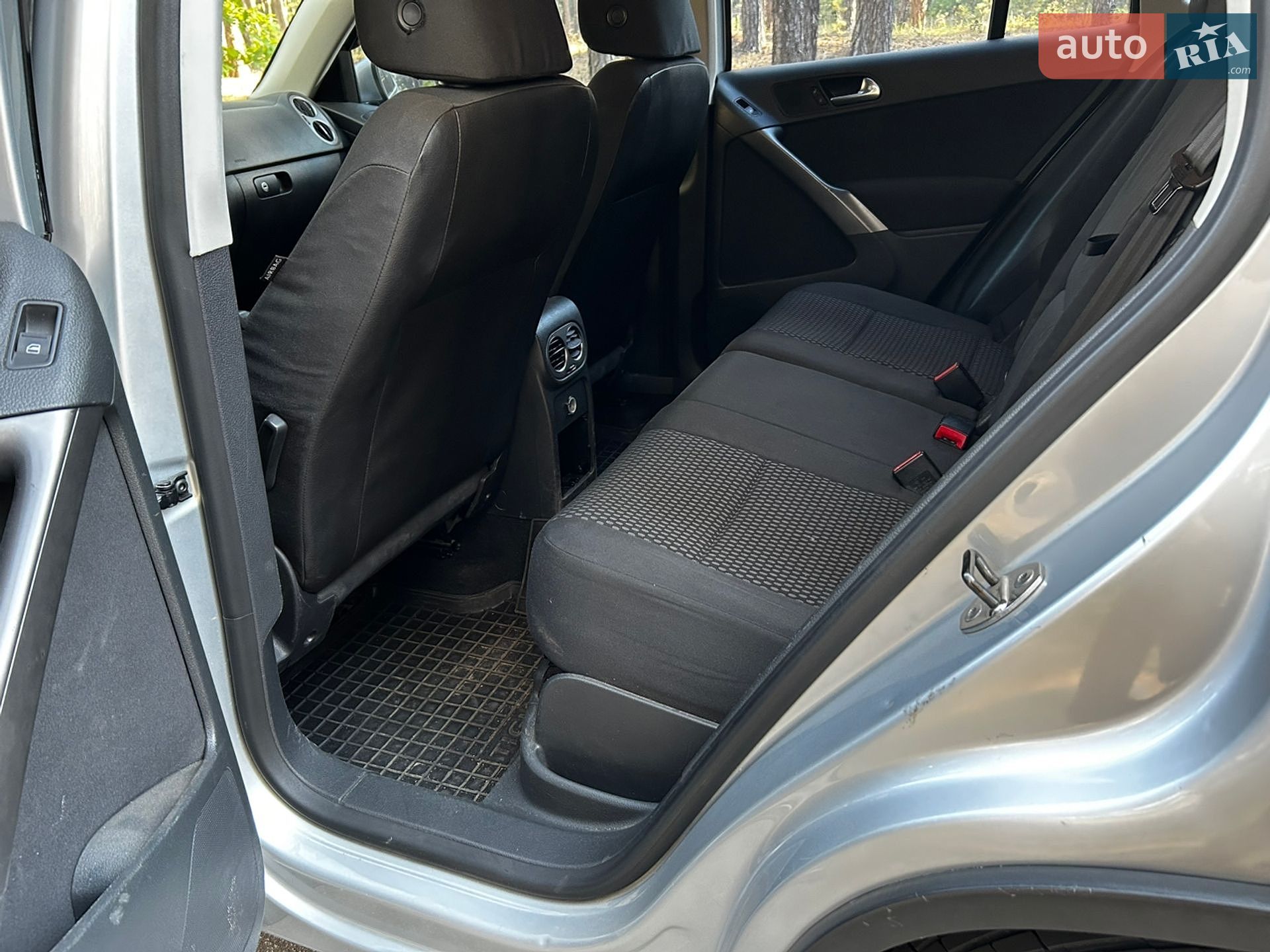 Volkswagen Tiguan 2009 VIN WVGAV75N49W530254 фото оголошення 14 з 21