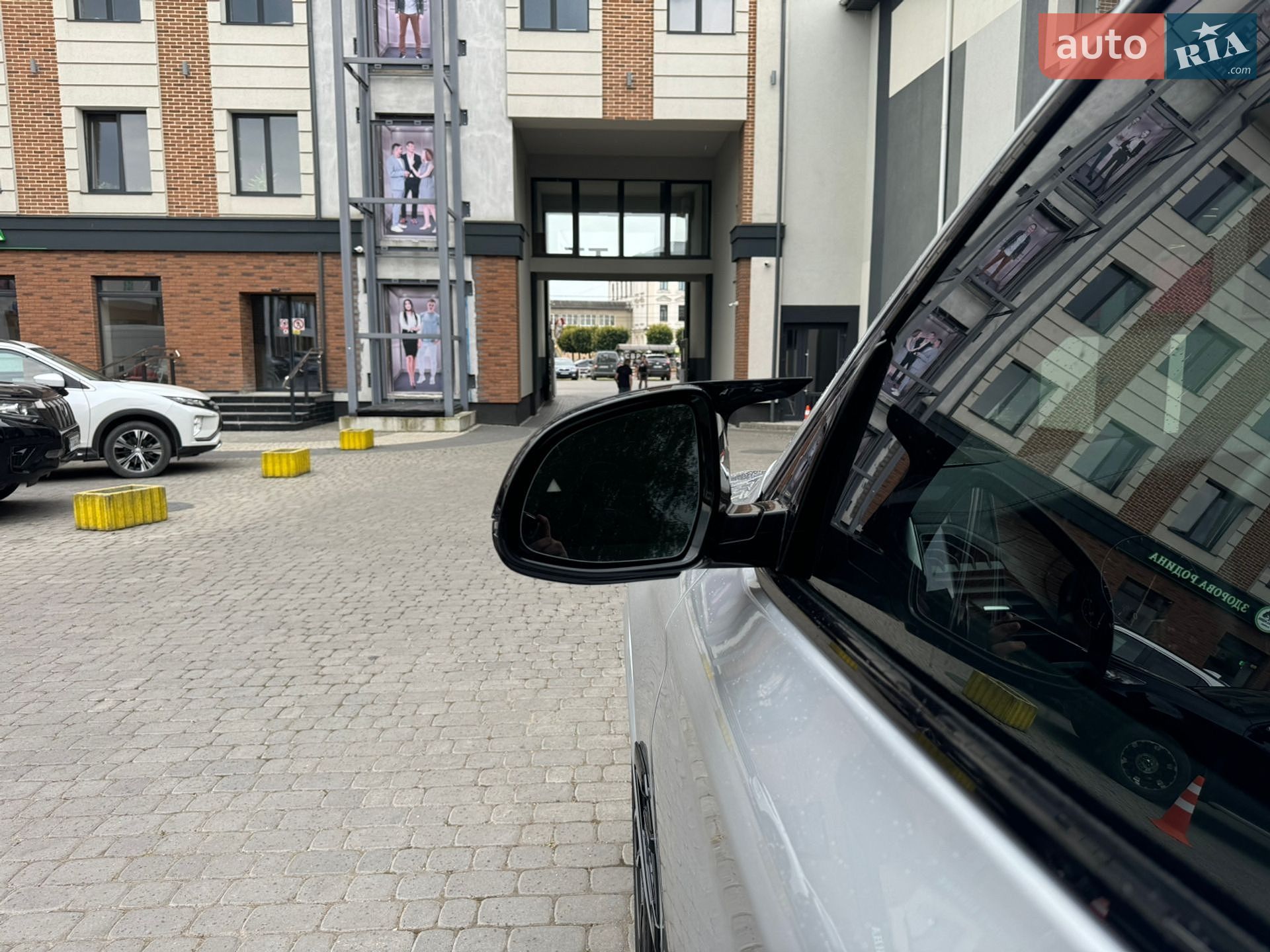 BMW X3 2019 VIN 5UXTS3C55K0Z05545 фото оголошення 22 з 42