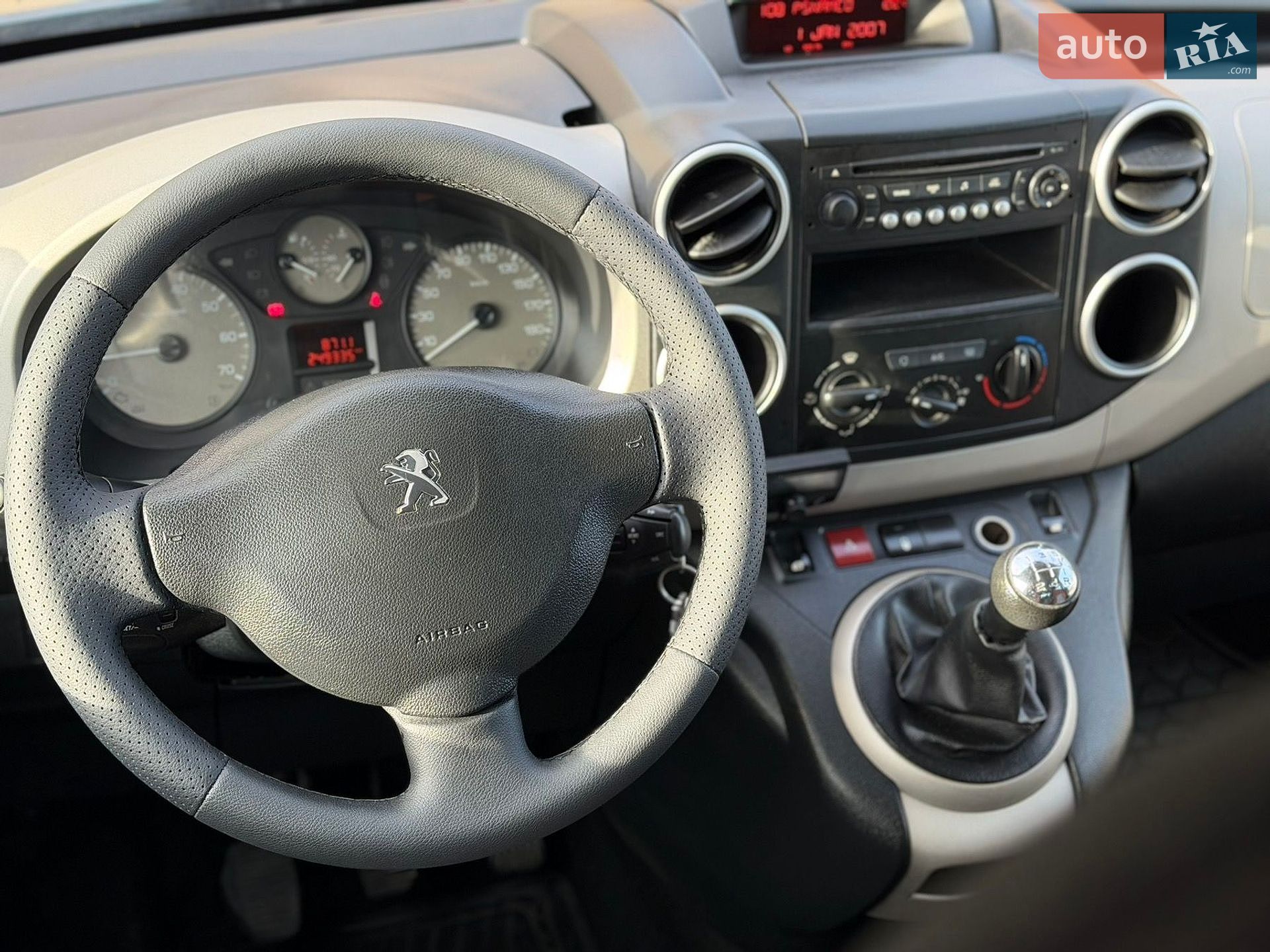 Peugeot Partner 2016 VIN VF37JBHW6GJ673077 фото оголошення 16 з 32
