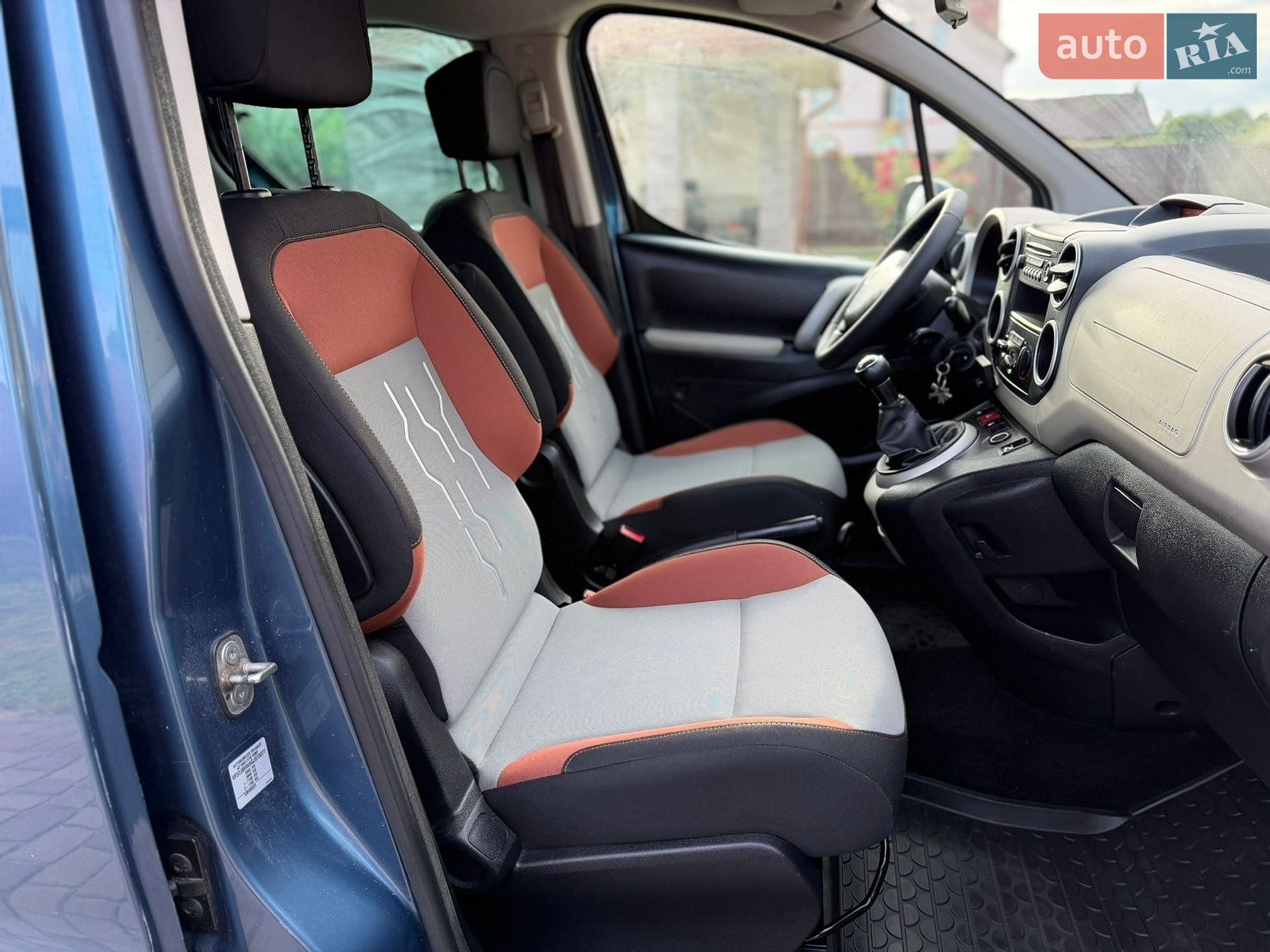 Peugeot Partner 2016 VIN VF37JBHW6GJ673077 фото оголошення 19 з 32