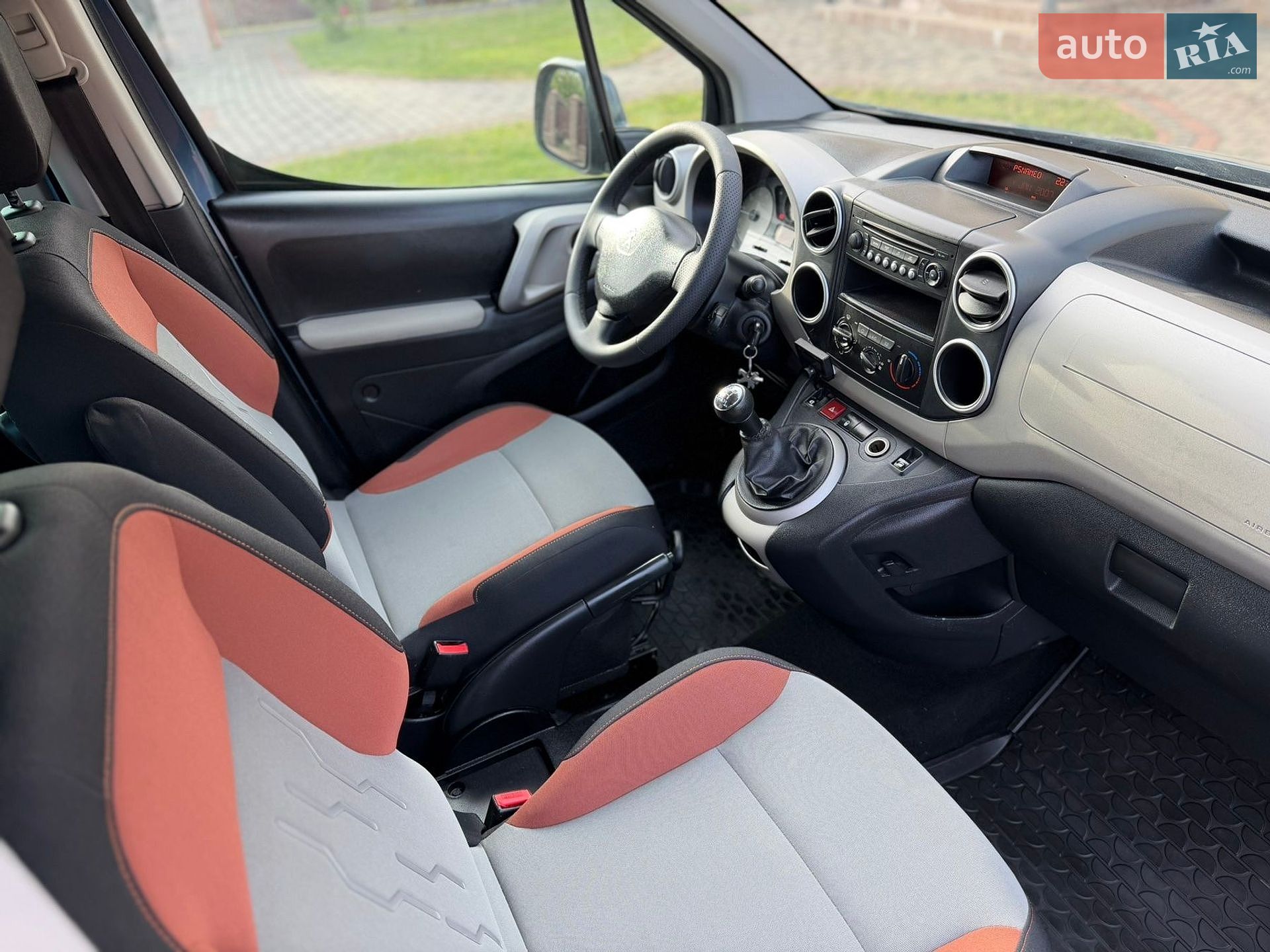 Peugeot Partner 2016 VIN VF37JBHW6GJ673077 фото оголошення 21 з 32