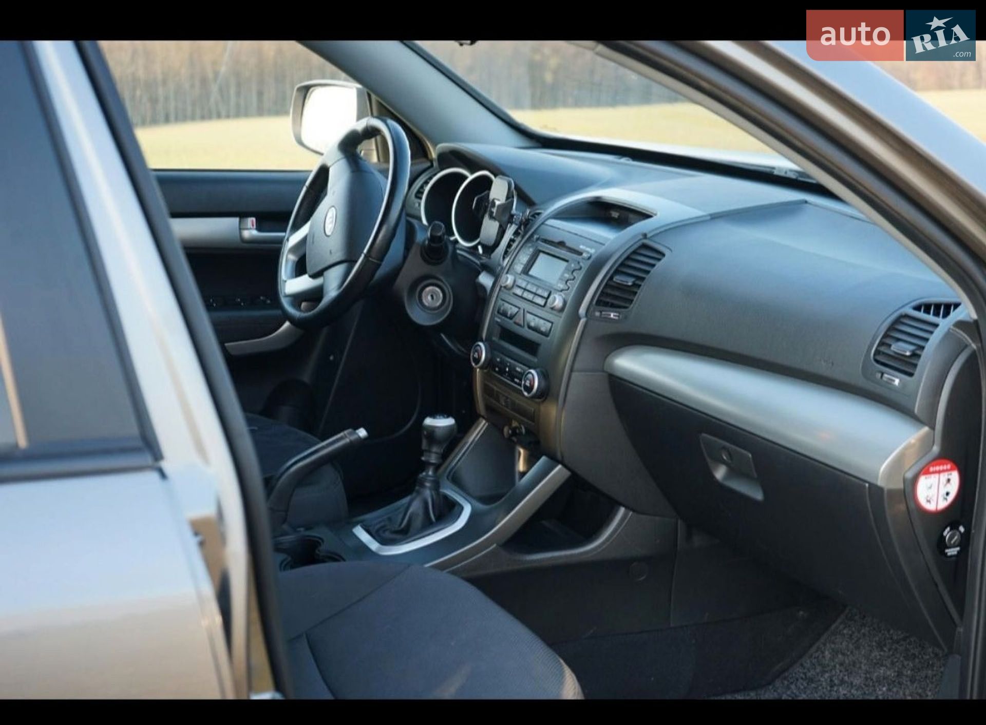 Kia Sorento 2009 VIN KNAKT814AA5046648 фото оголошення 4 з 8