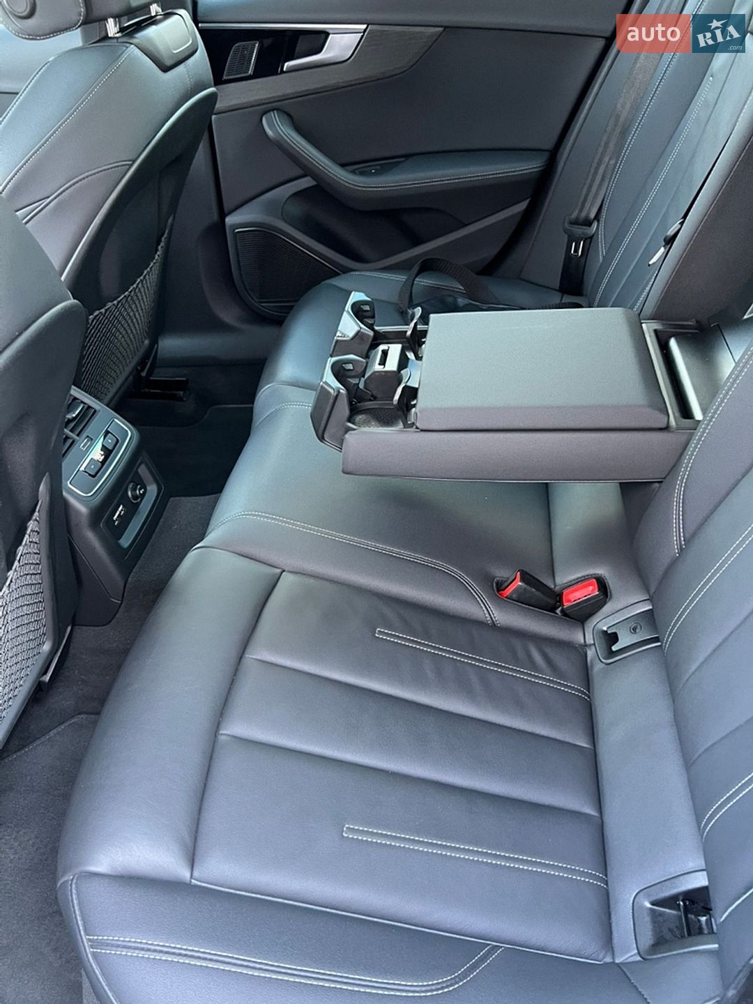 Audi A4 2023 VIN WAUEAAF41RN000315 фото оголошення 25 з 31