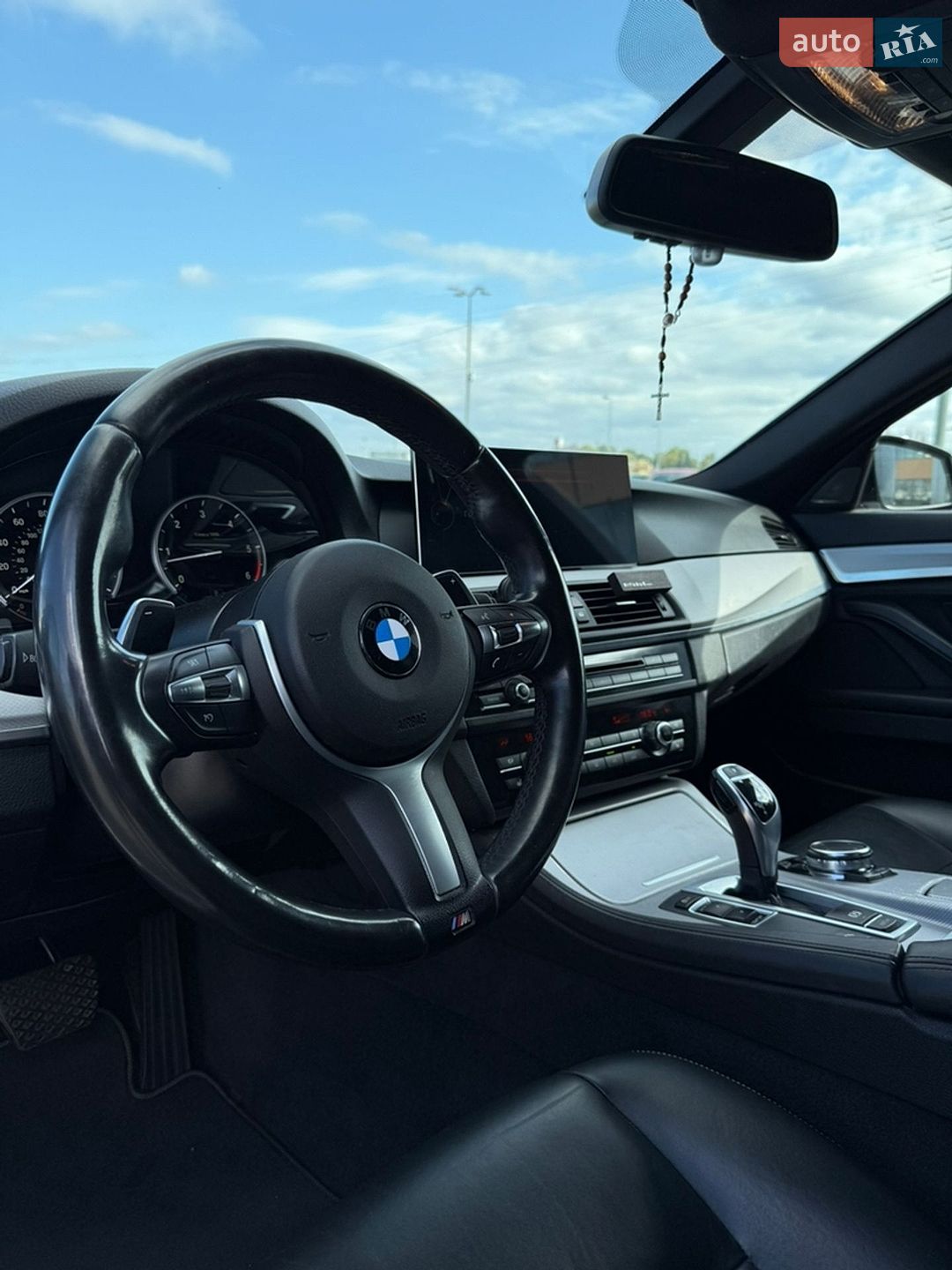 BMW 5 Series 2016 VIN WBAXA5C58GG042513 фото оголошення 12 з 18
