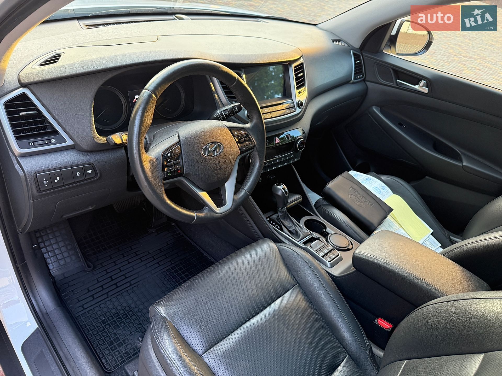 Hyundai Tucson 2017 VIN TMAJ381ADHJ393183 фото оголошення 22 з 60