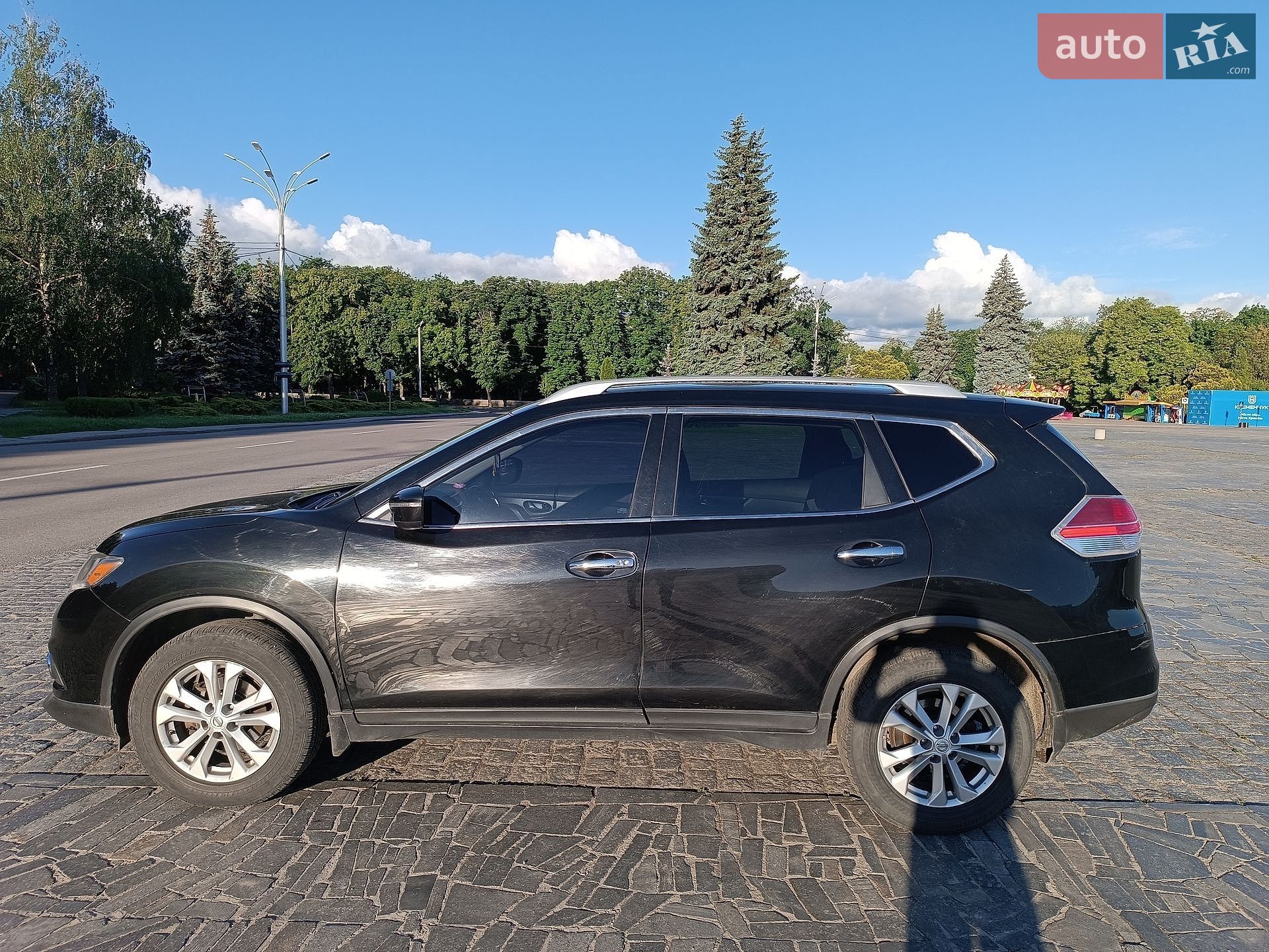 Nissan Rogue 2015 VIN KNMAT2MV1FP588648 фото оголошення 2 з 17