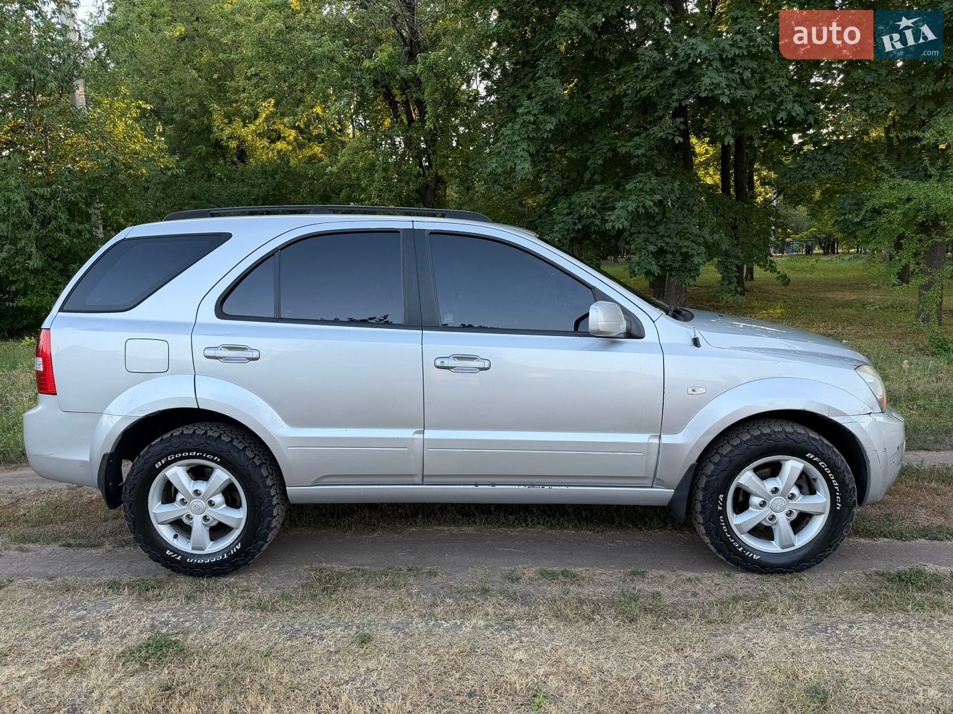 Kia Sorento 2007 VIN KNEJC524875757059 фото оголошення 5 з 19