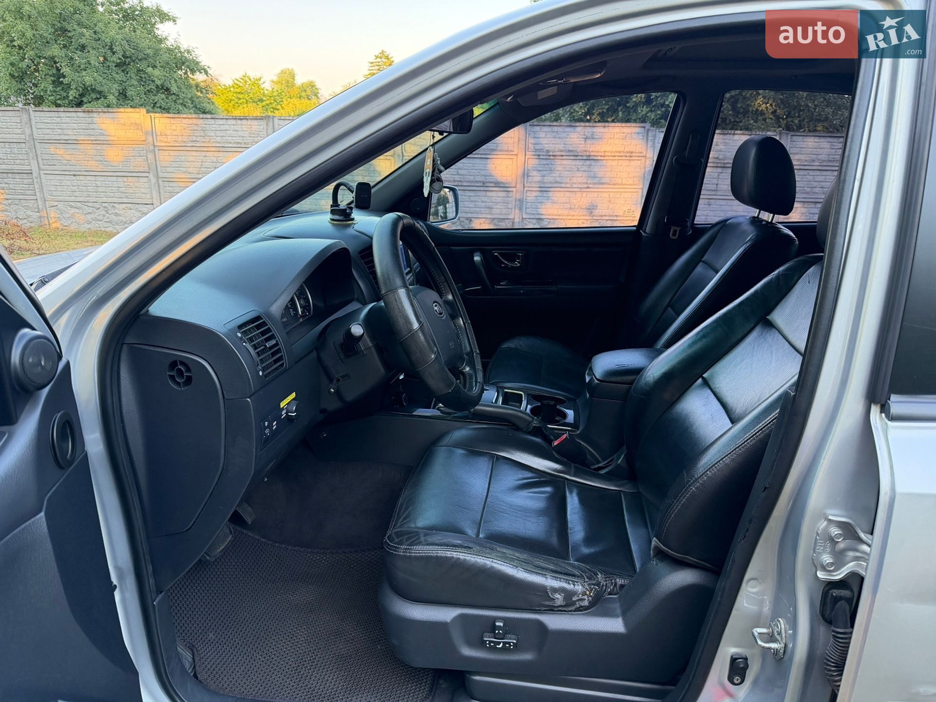 Kia Sorento 2007 VIN KNEJC524875757059 фото оголошення 13 з 19