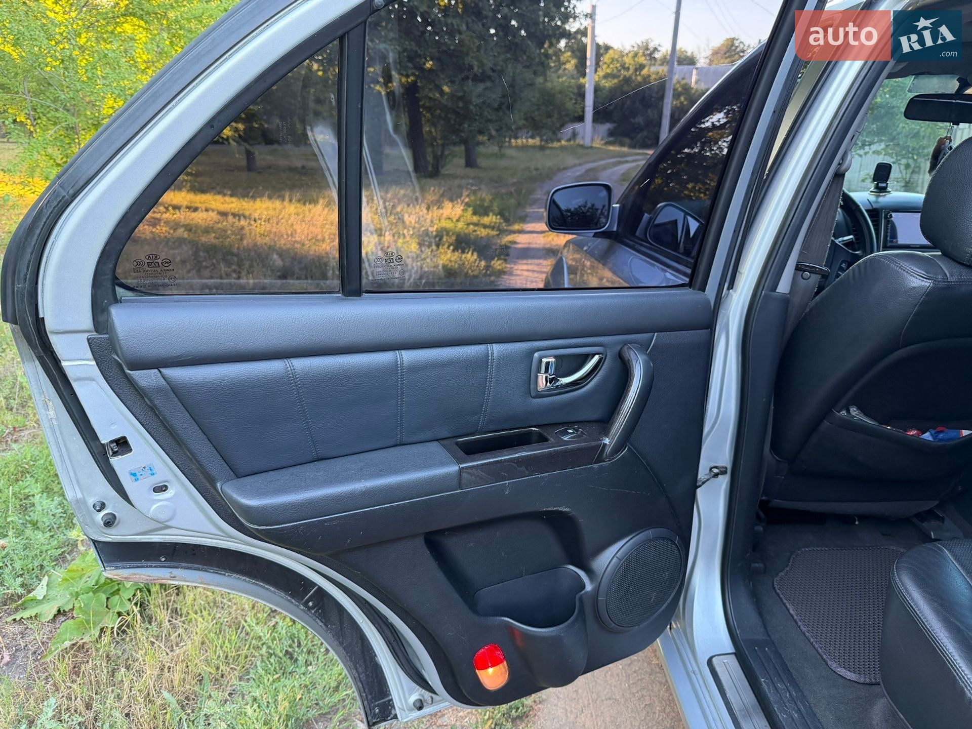 Kia Sorento 2007 VIN KNEJC524875757059 фото оголошення 14 з 19