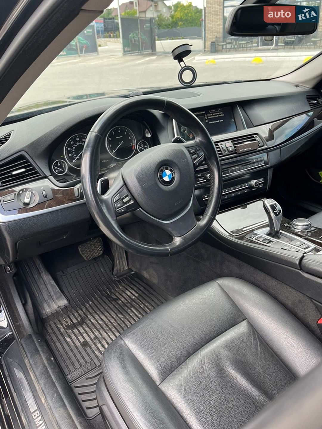 BMW 5 Series 2015 VIN WBA5A7C50GG146903 фото оголошення 18 з 31