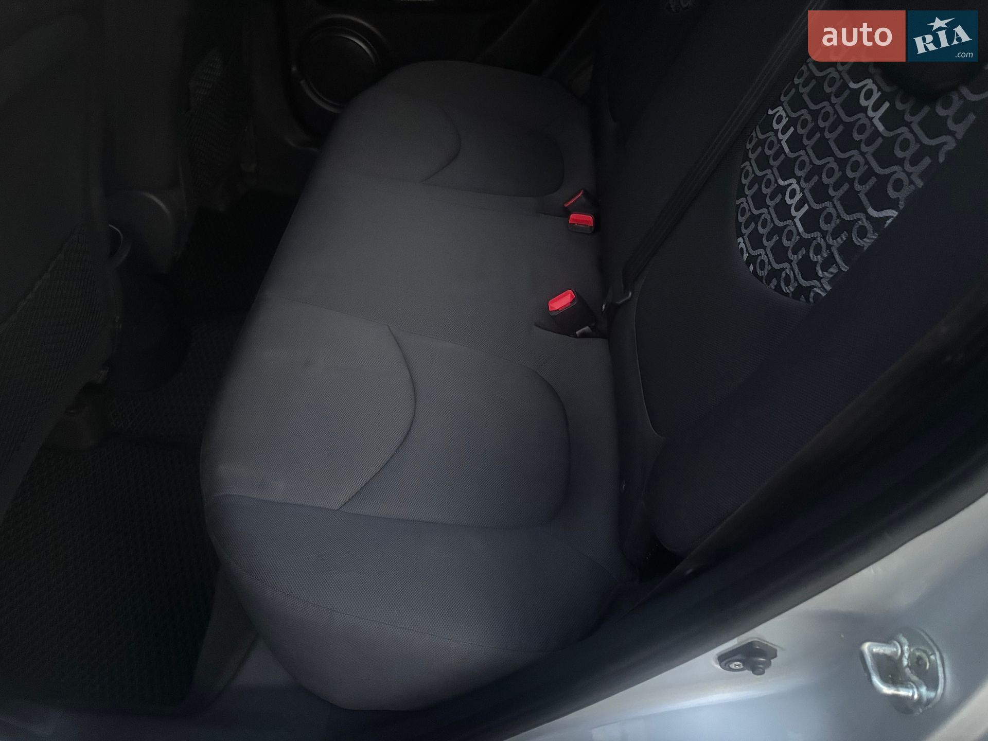 Kia Soul 2010 VIN Y6DJT811BB7719199 фото оголошення 16 з 21