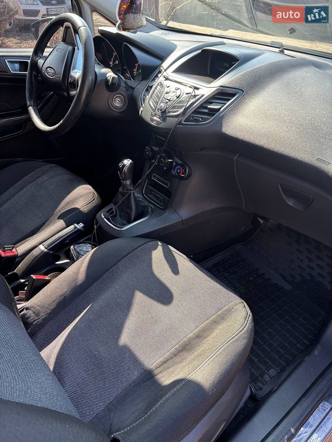 Ford Fiesta 2015 VIN WF0DXXGAKDFY05215 фото оголошення 11 з 13