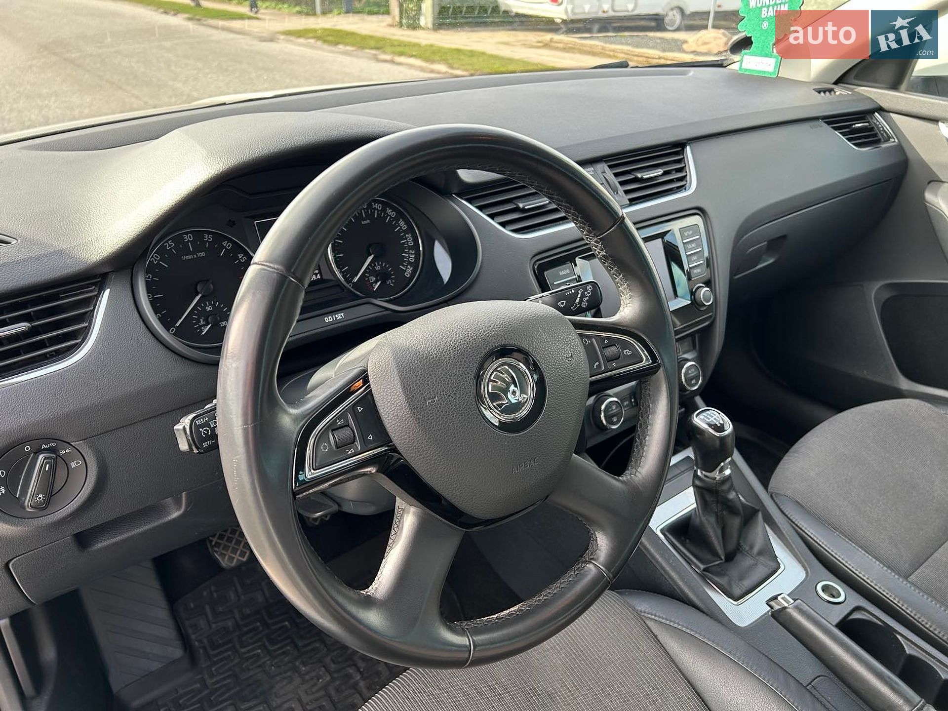 Skoda Octavia 2013 VIN TMBJG7NE3E0085775 фото оголошення 16 з 24