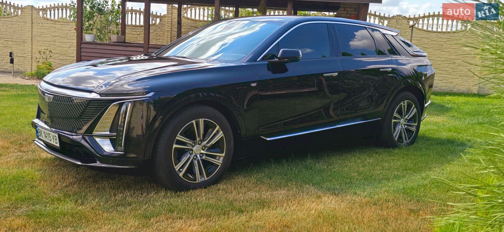 Cadillac Lyriq 2024 VIN 1GYKPPRK1RZ137520 фото оголошення 8 з 56