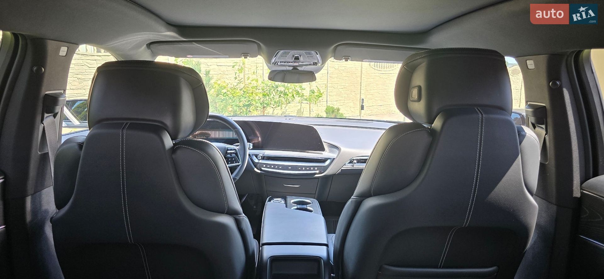 Cadillac Lyriq 2024 VIN 1GYKPPRK1RZ137520 фото оголошення 41 з 56