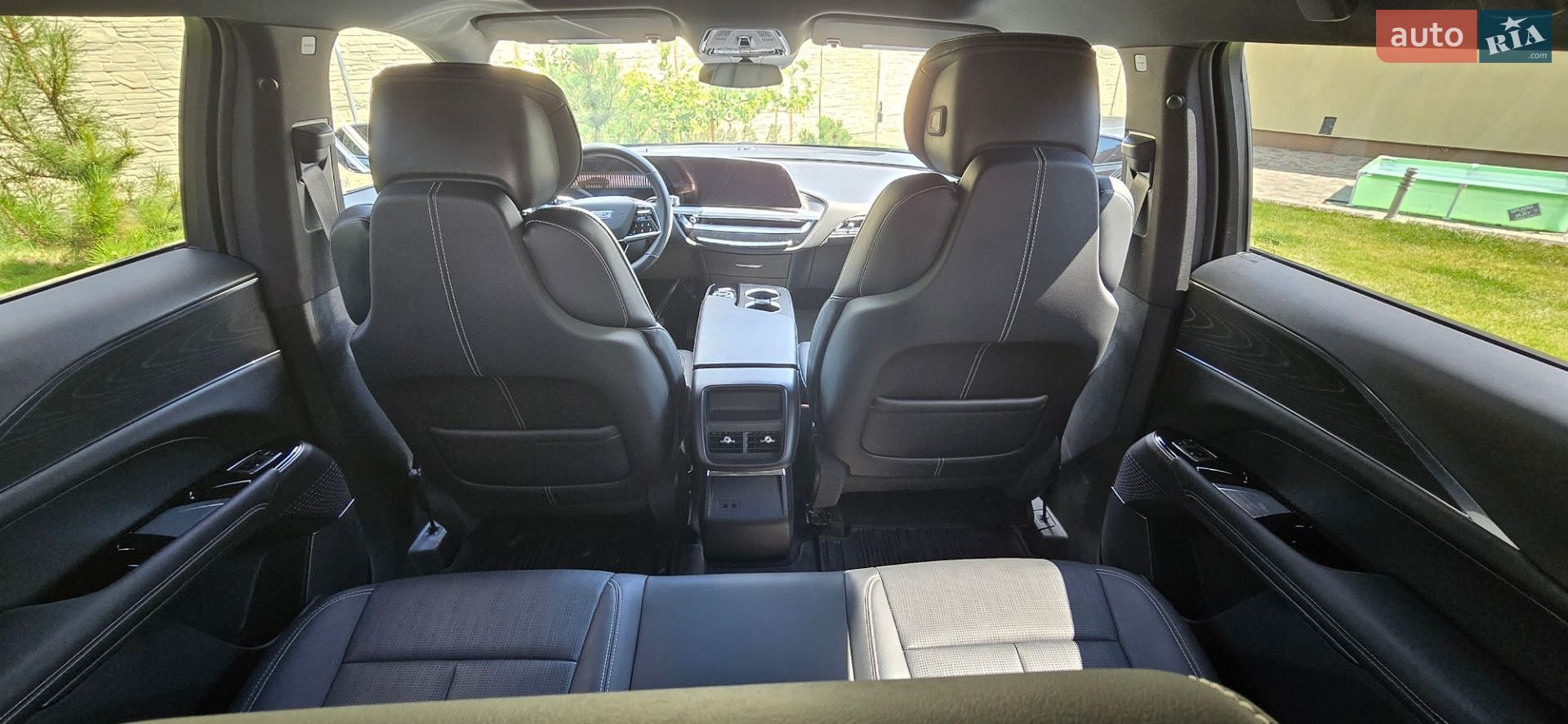 Cadillac Lyriq 2024 VIN 1GYKPPRK1RZ137520 фото оголошення 43 з 56