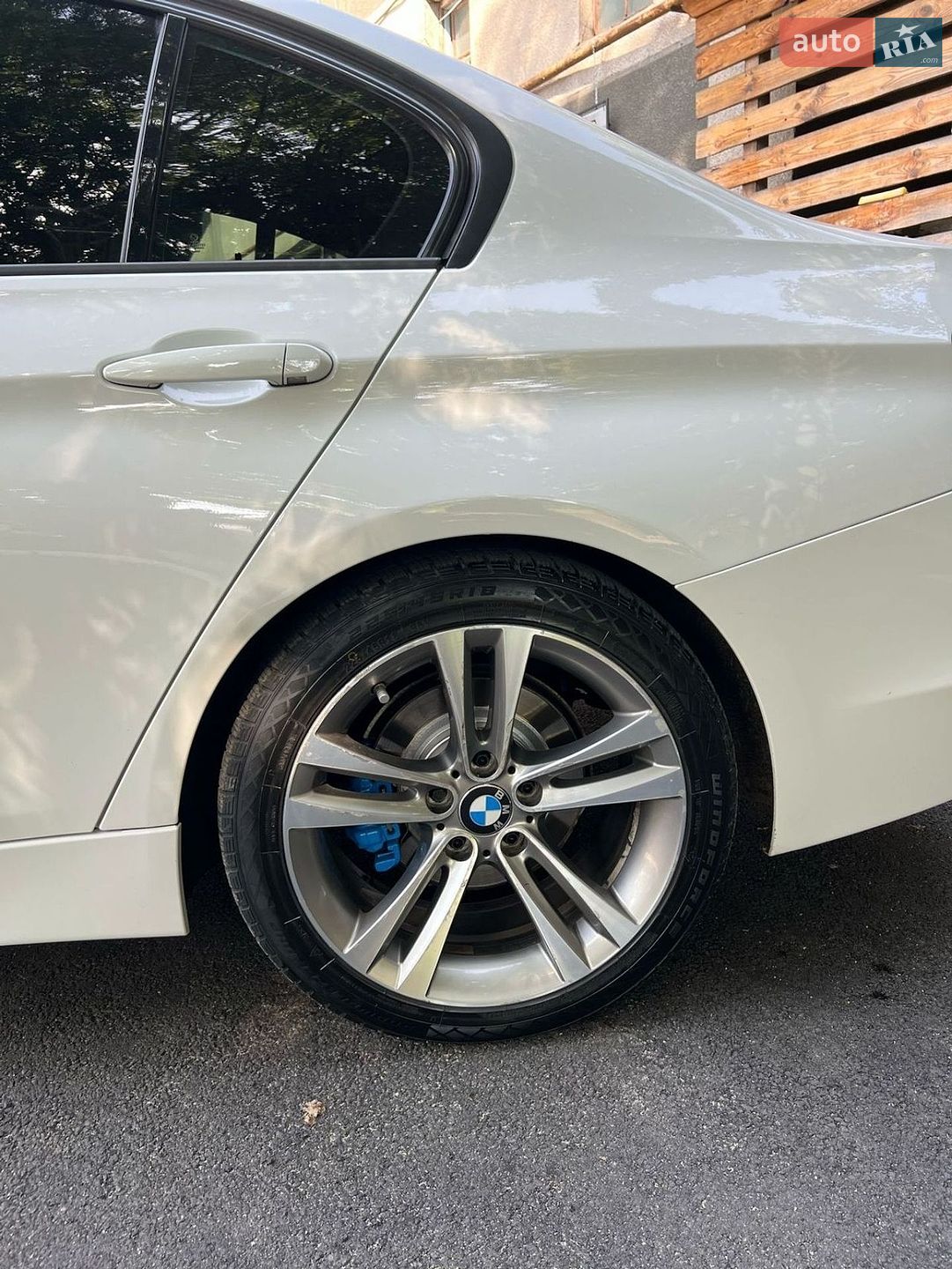BMW 3 Series 2012 VIN WBA3A5C59CF349042 фото оголошення 36 з 42
