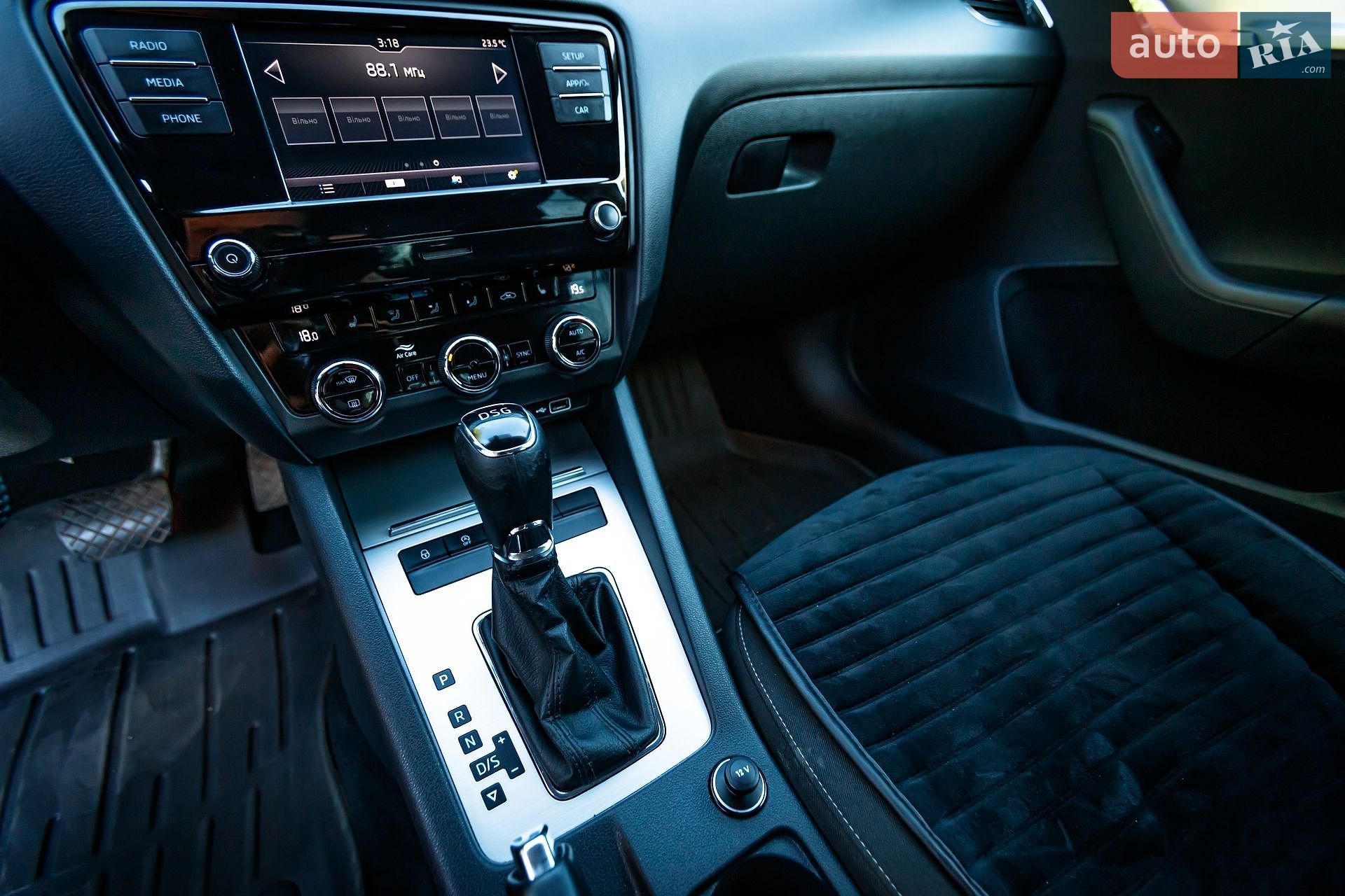 Skoda Octavia 2019 VIN TMBAC2NE3KB007415 фото оголошення 13 з 29