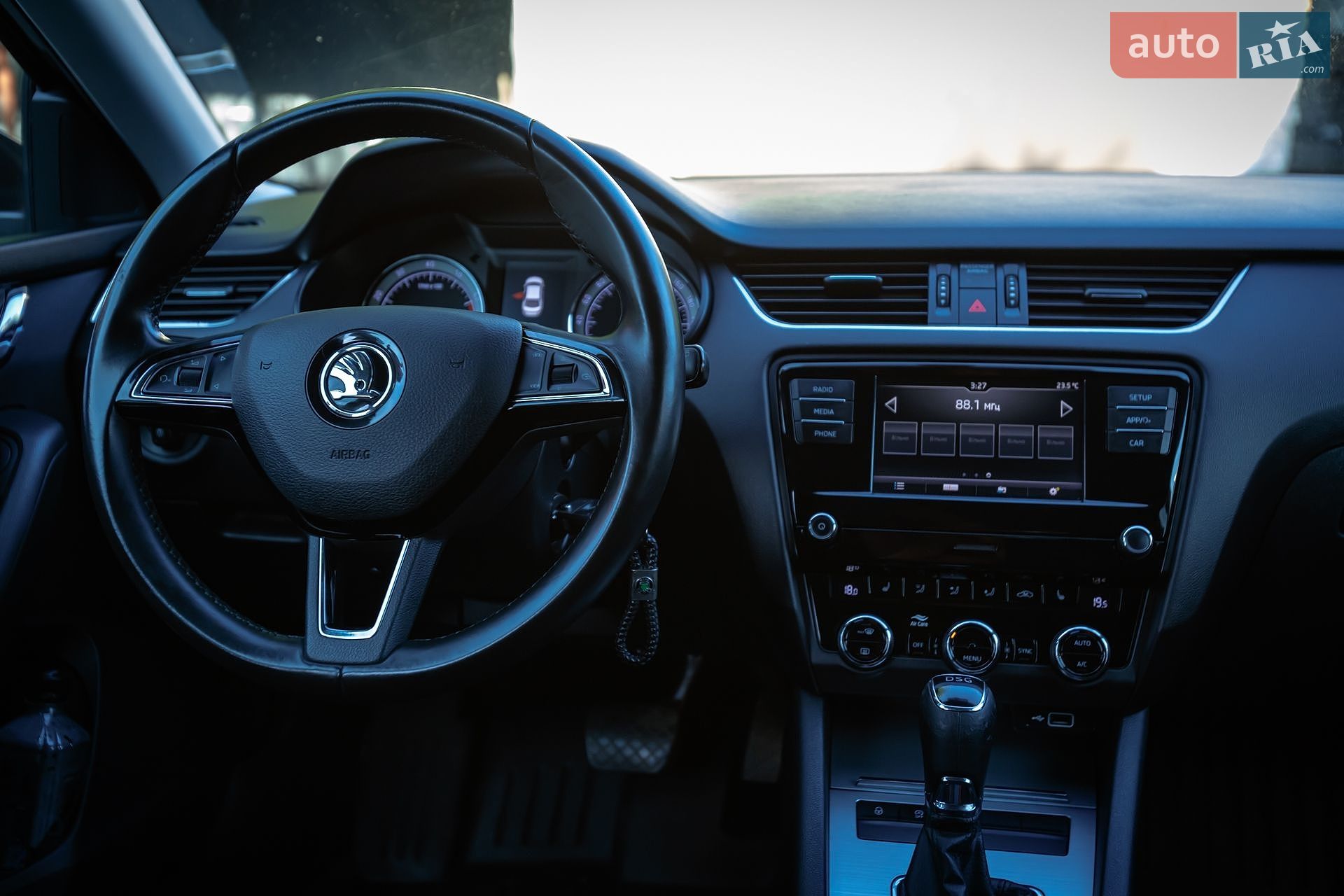 Skoda Octavia 2019 VIN TMBAC2NE3KB007415 фото оголошення 16 з 29