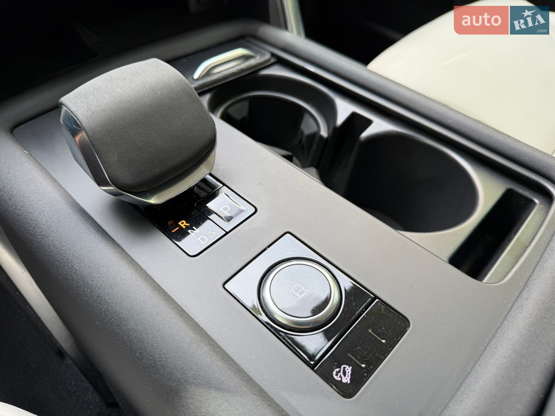 Land Rover Discovery 2021 VIN SALRA2BW9M2453862 фото оголошення 26 з 46