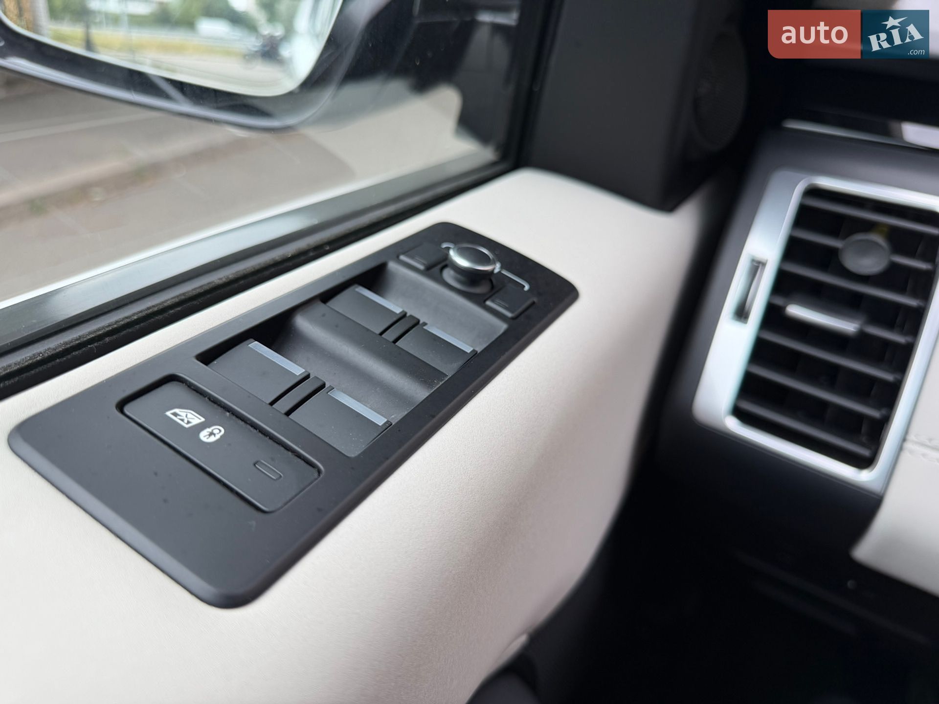 Land Rover Discovery 2021 VIN SALRA2BW9M2453862 фото оголошення 29 з 46